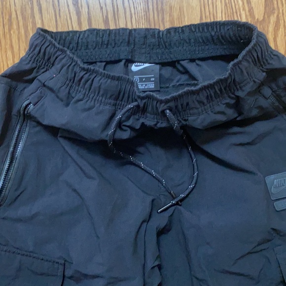 Nike airmax track pants - Picture 2 of 2